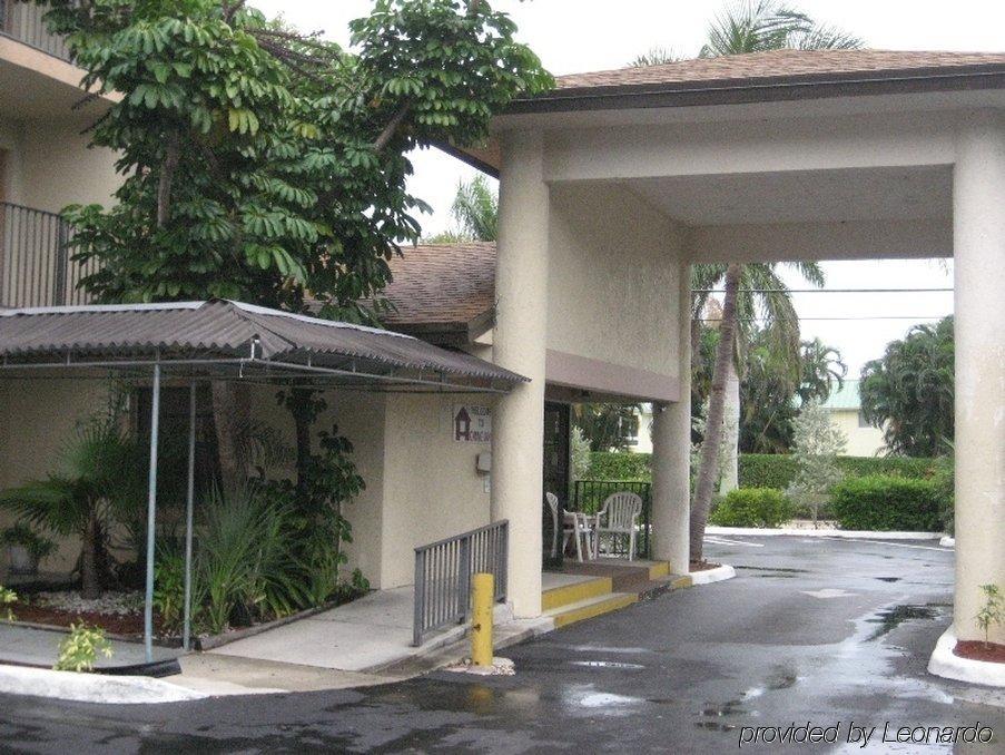 Homing Inn - บอยน์ทันบีช ภายนอก รูปภาพ